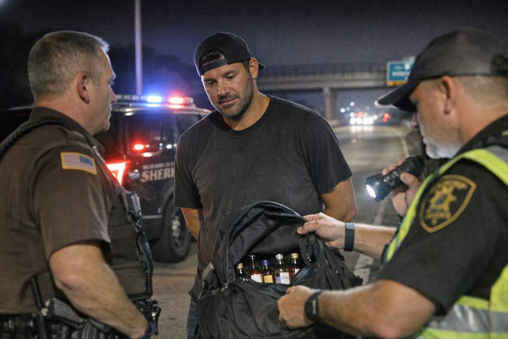Tony Romo ‘on leave’ from CBS Sports after arrest on suspicion of impaired driving in Wisconsin
